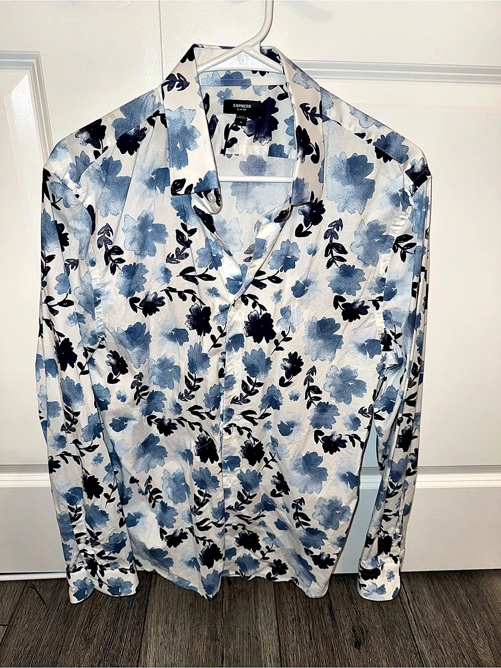 Express Slim 1MX Floral Print Dress Shirt Blue & White Medium